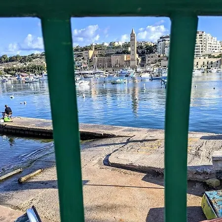 Alloggio in famiglia Silia's Maisonette *