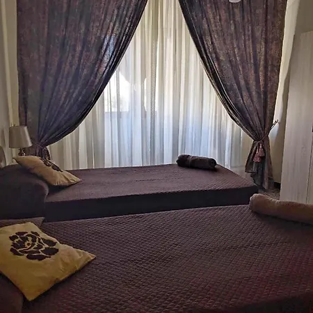 Alloggio in famiglia Silia's Maisonette *