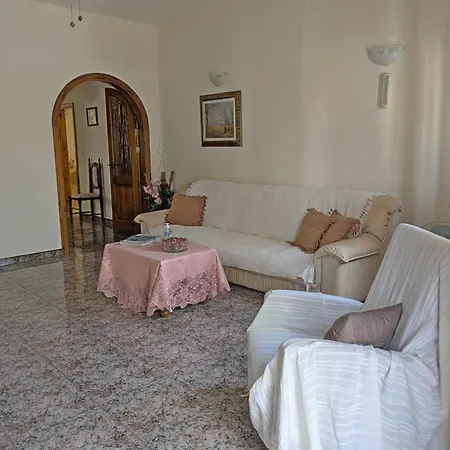 Silia's Maisonette