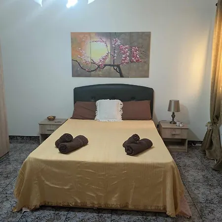 Habitación en casa particular Silia's Maisonette