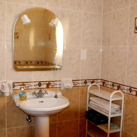 Silia's Maisonette مارساسكالا