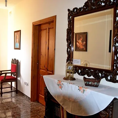 Silia's Maisonette مارساسكالا