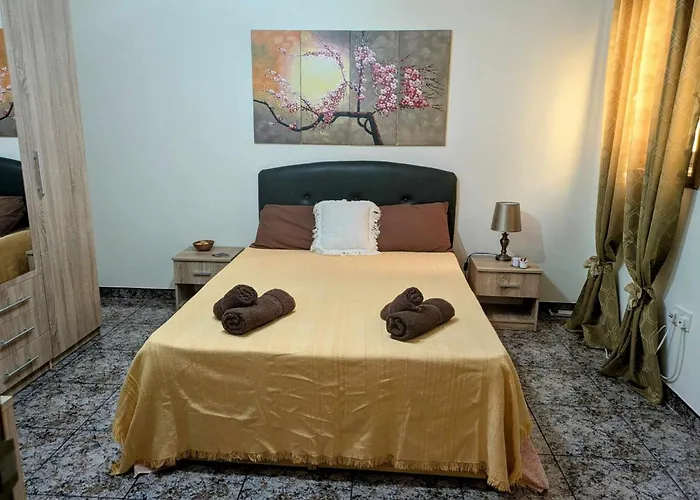 Silia's Maisonette Marsaskala